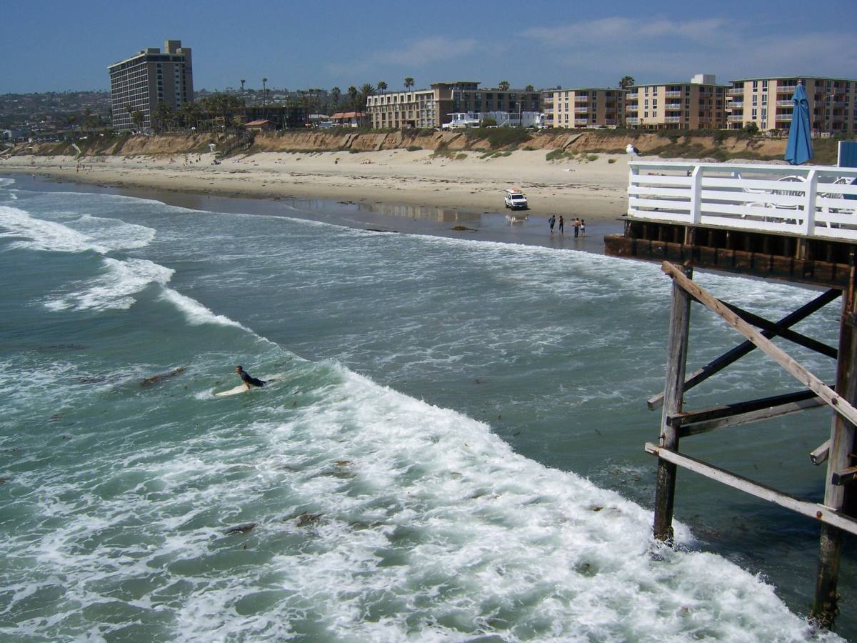 Apartment for rent at 826-832 Felspar St #830, San Diego, CA 92109
