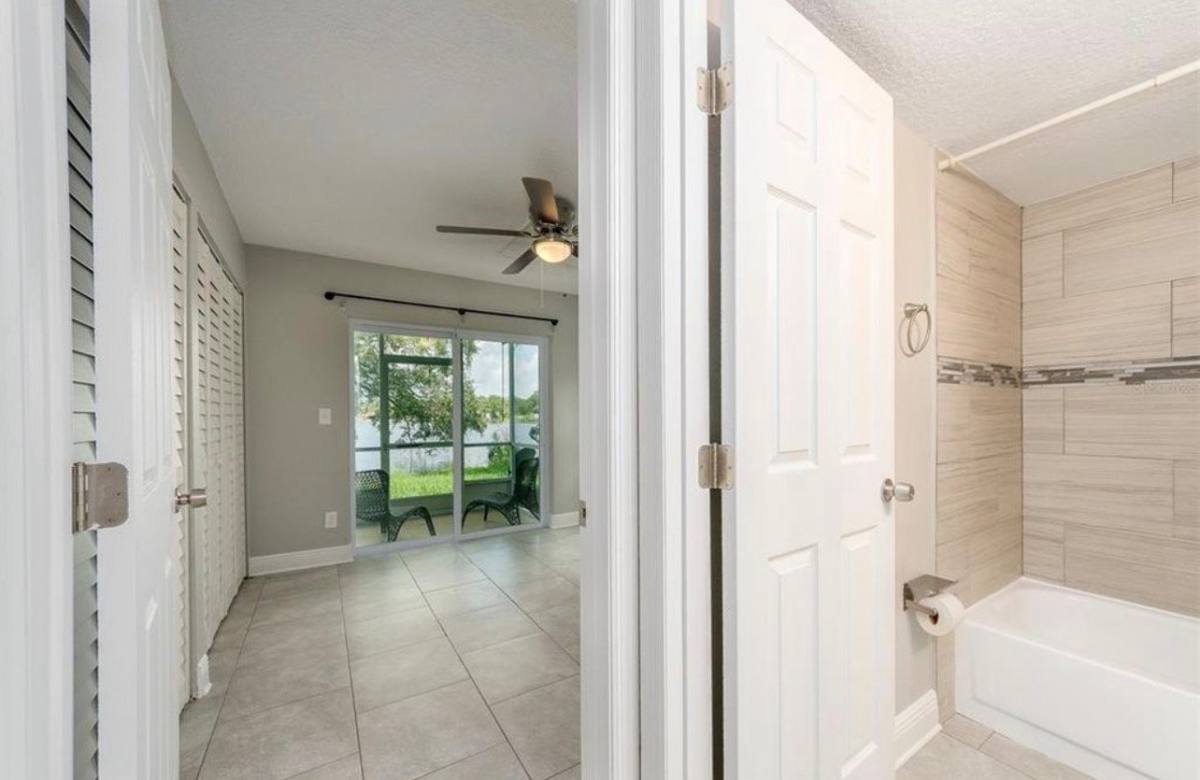 Condo for rent at 7246 E Bank Dr, Tampa, FL 33617