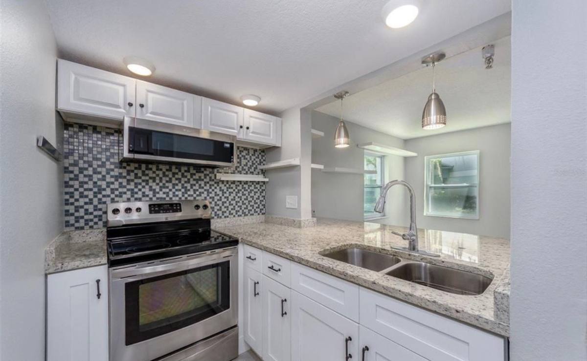 Condo for rent at 7246 E Bank Dr, Tampa, FL 33617