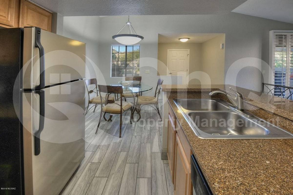 Apartment for rent at 101 S Players Club Dr #10203, Tucson, AZ 85745