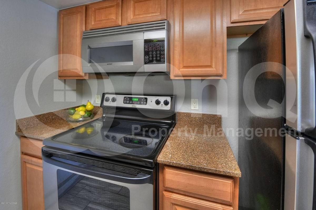 Apartment for rent at 101 S Players Club Dr #10203, Tucson, AZ 85745
