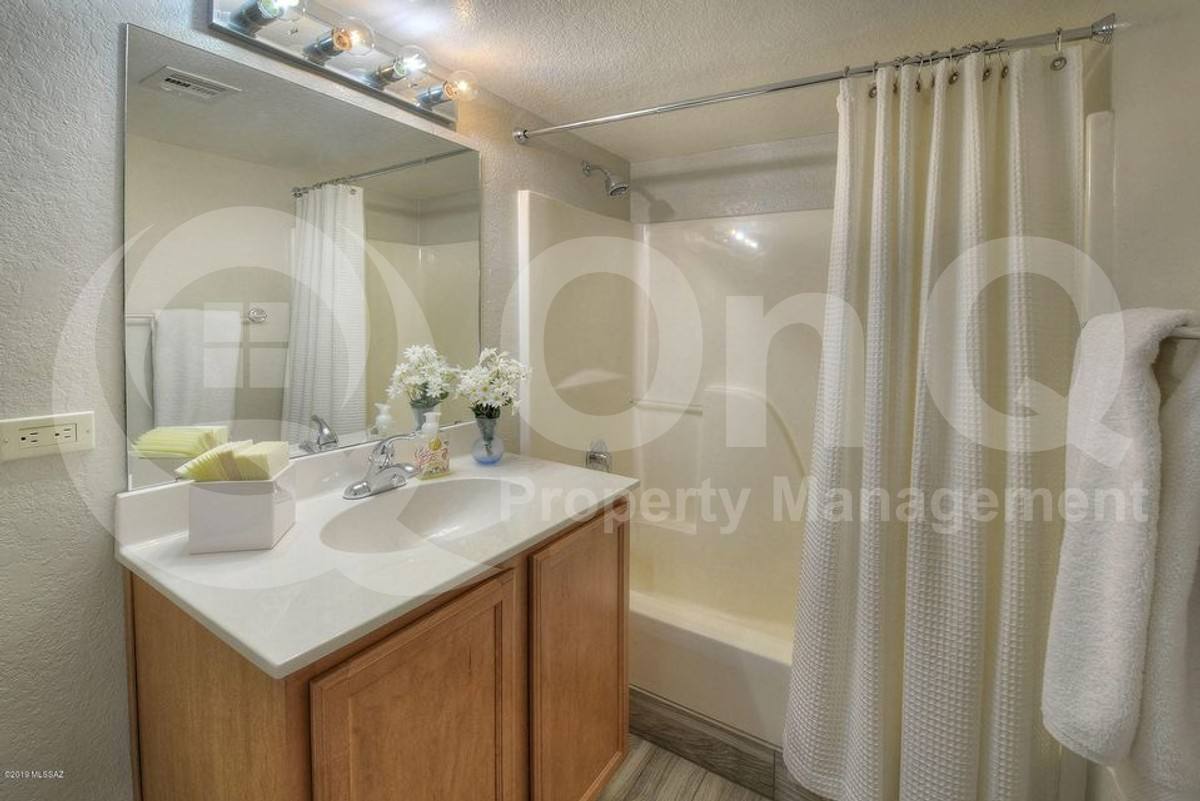 Apartment for rent at 101 S Players Club Dr #10203, Tucson, AZ 85745