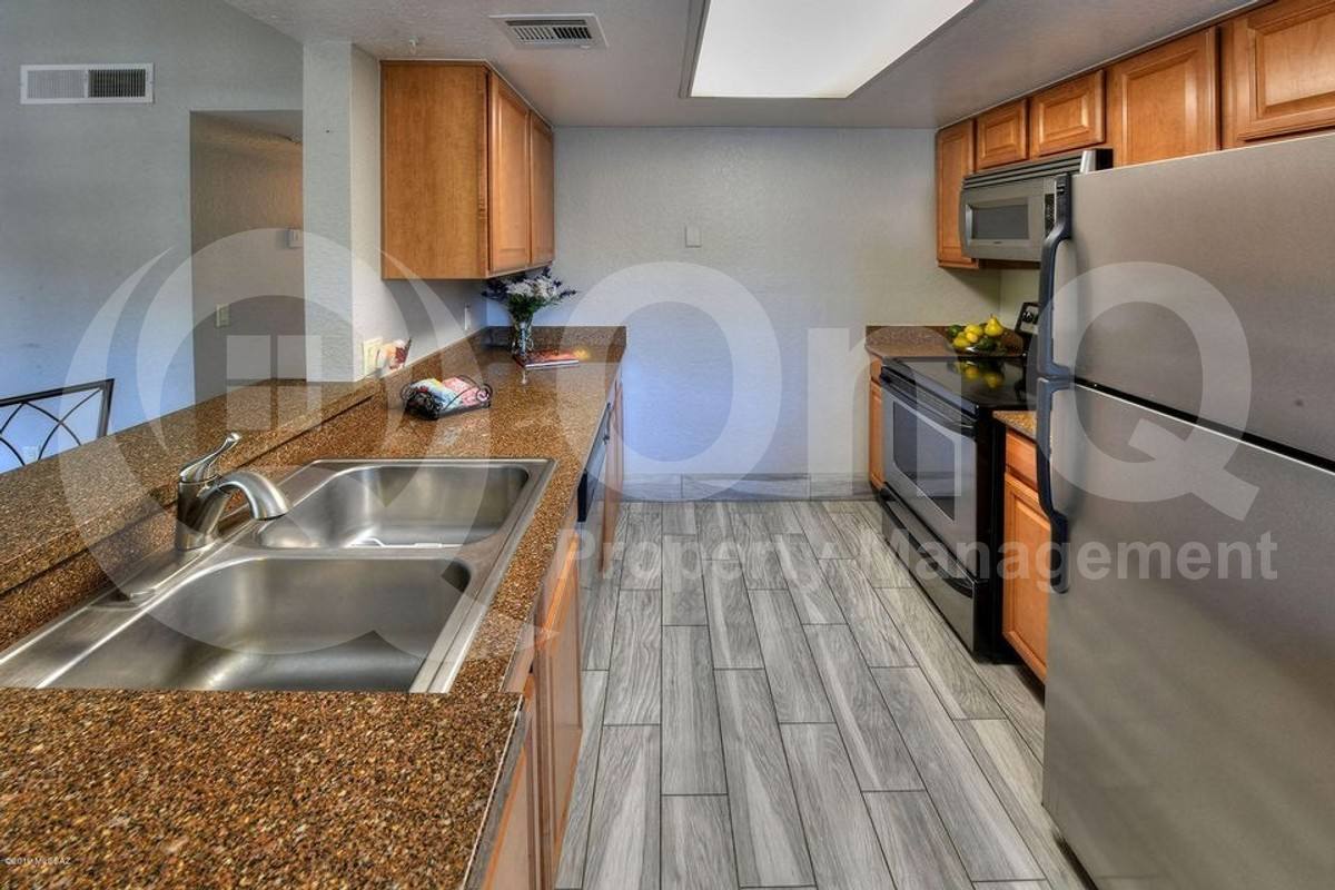 Apartment for rent at 101 S Players Club Dr #10203, Tucson, AZ 85745