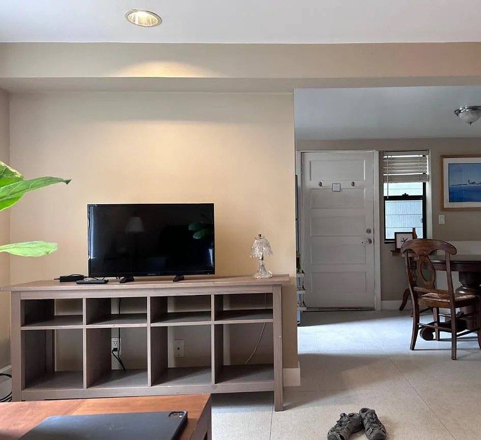 2252 Jones St #A, San Francisco, CA 94133