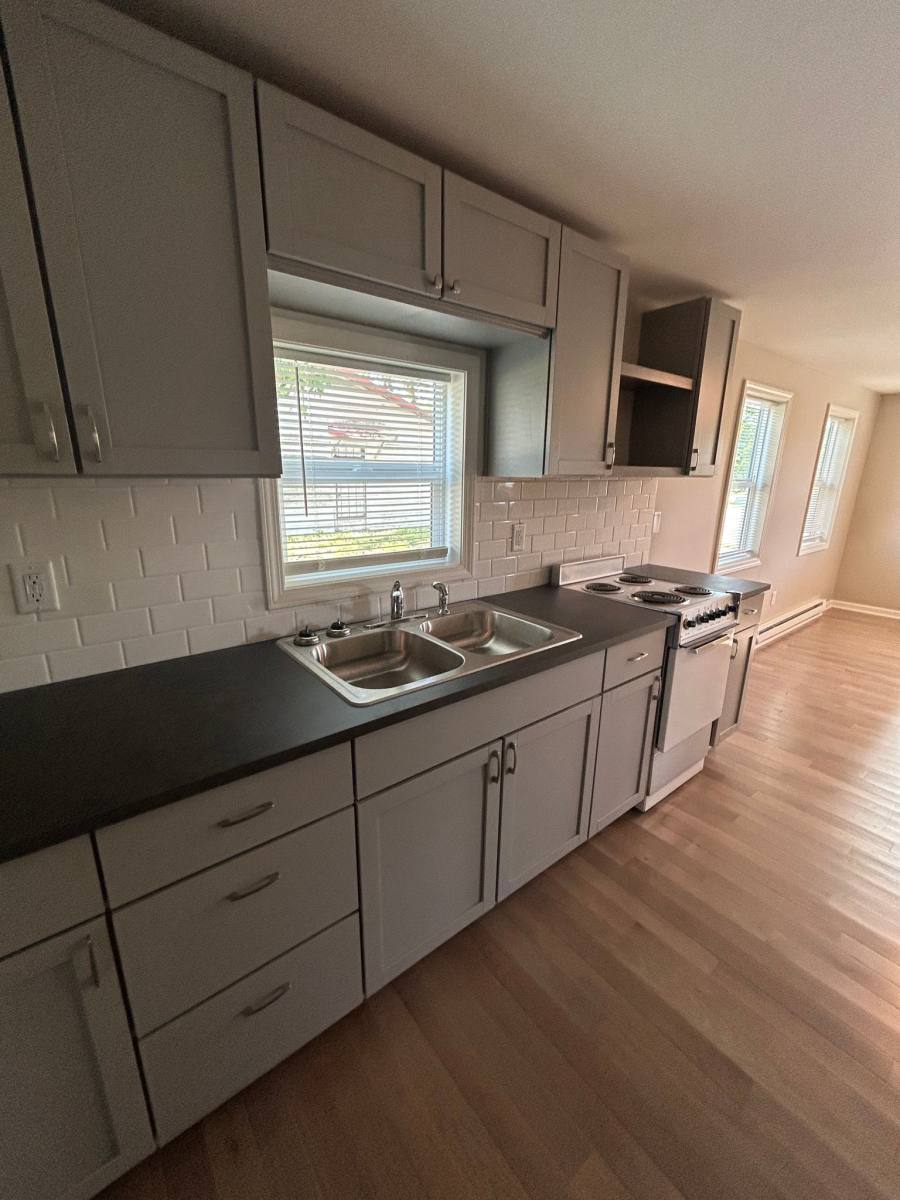Townhouse for rent at 305 N Main, Harrisonville, MO 64701
