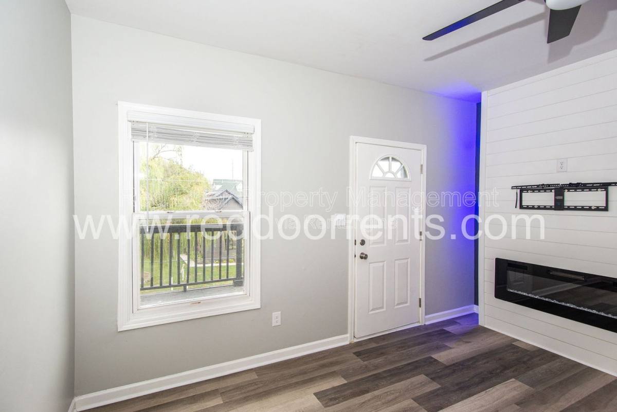 Apartment for rent at 1329 E Market St #8, Indianapolis, IN 46202