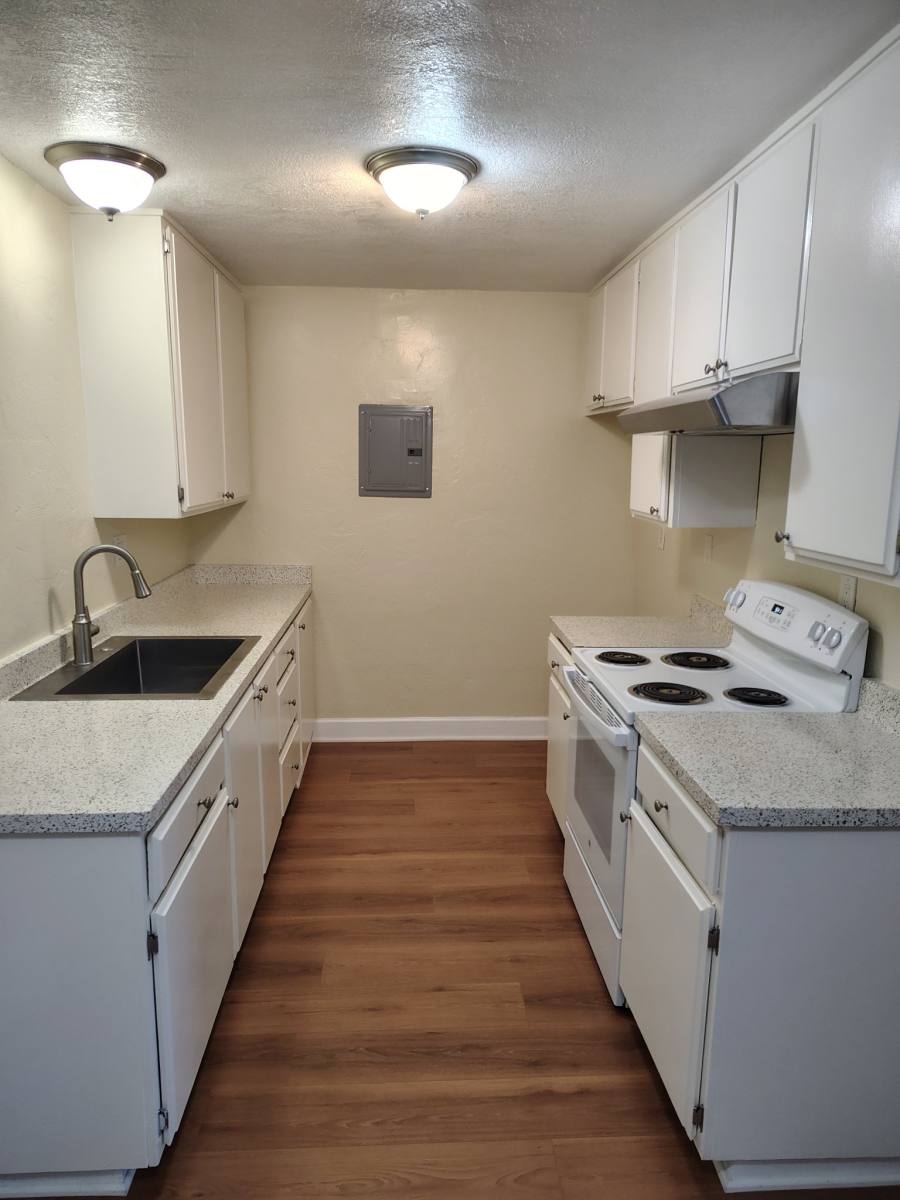 Apartment for rent at 6742 Western Ave #4, Buena Park, CA 90621