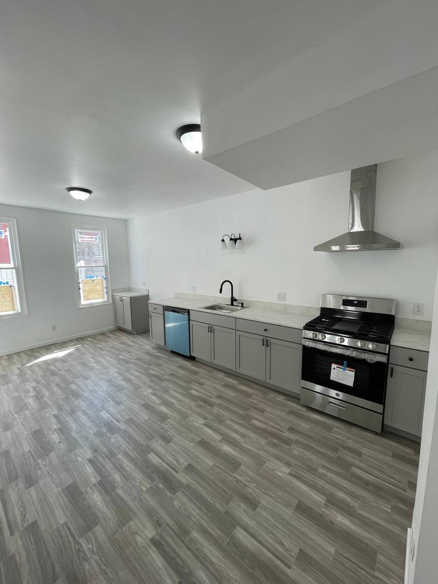 House for rent at 132 N W St, York, PA 17401