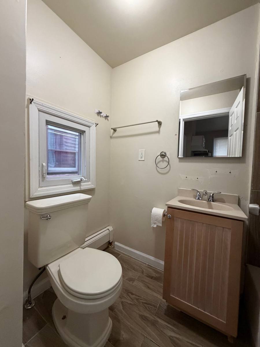 Apartment for rent at 154 Taylor St #3, Orange, NJ 07050