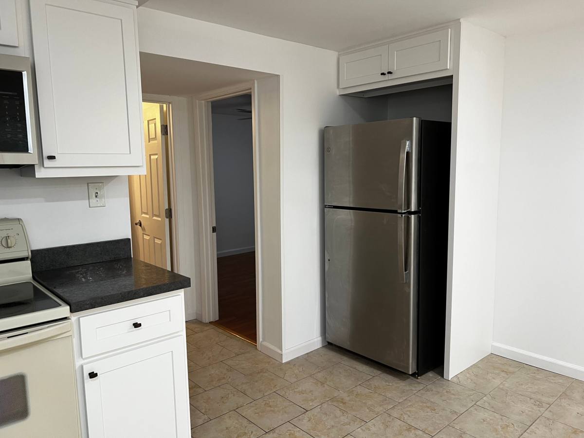 Apartment for rent at 4432B Mockingbird Lane #B, Hillsboro, MO 63050