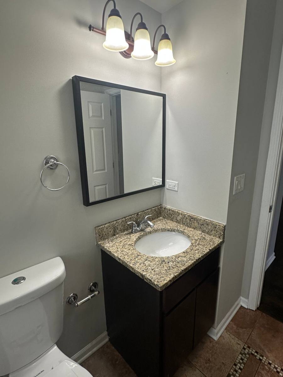 Apartment for rent at 4501 N Milwaukee Ave #1E, Chicago, IL 60630