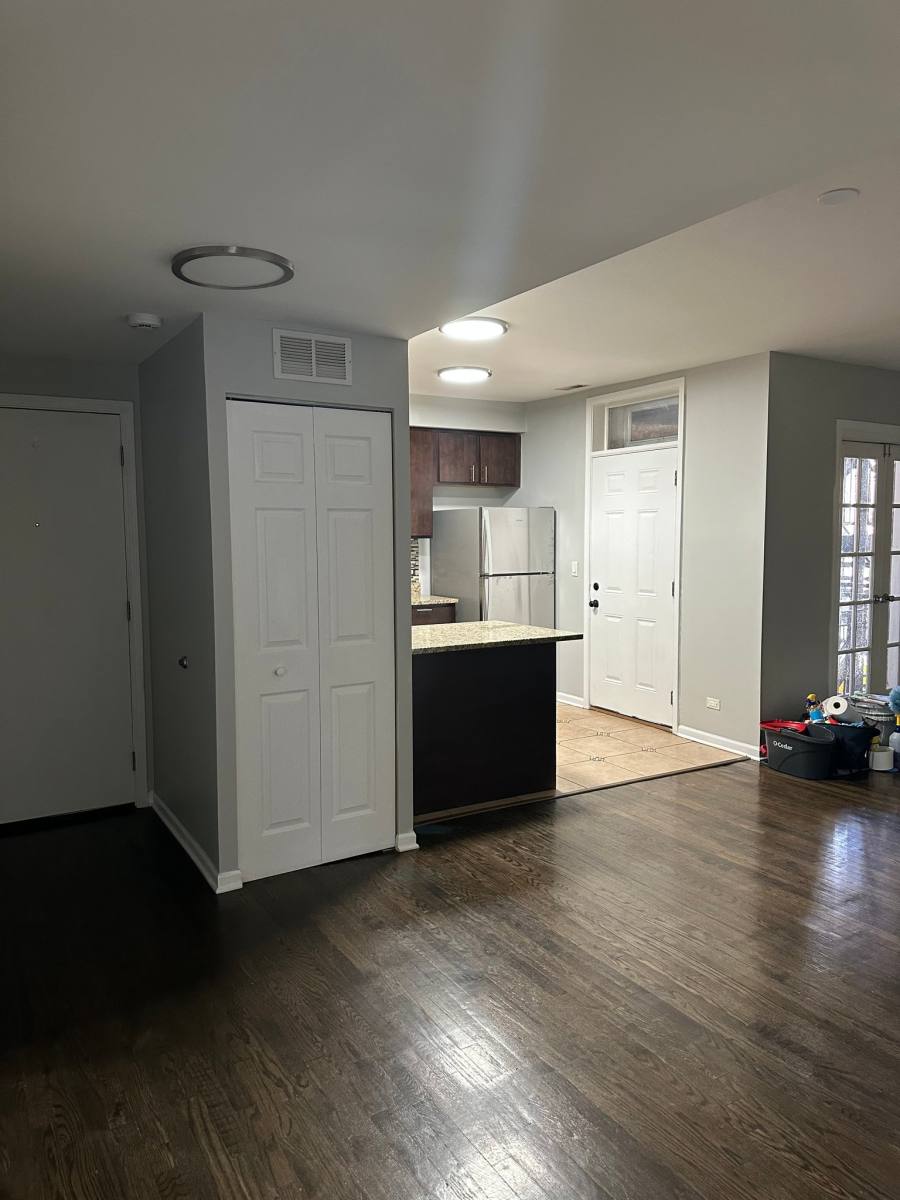 Apartment for rent at 4501 N Milwaukee Ave #1E, Chicago, IL 60630
