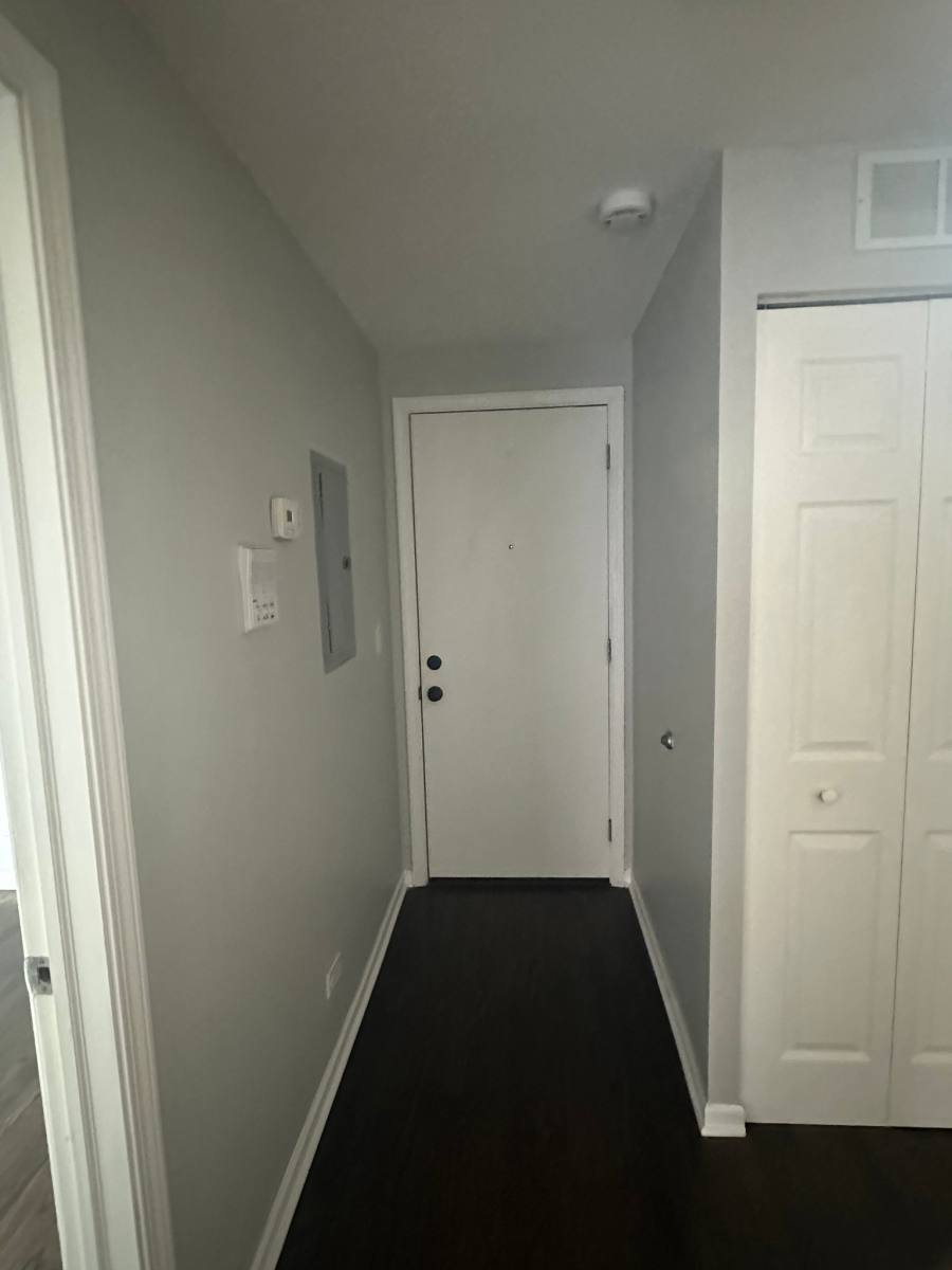 Apartment for rent at 4501 N Milwaukee Ave #1E, Chicago, IL 60630
