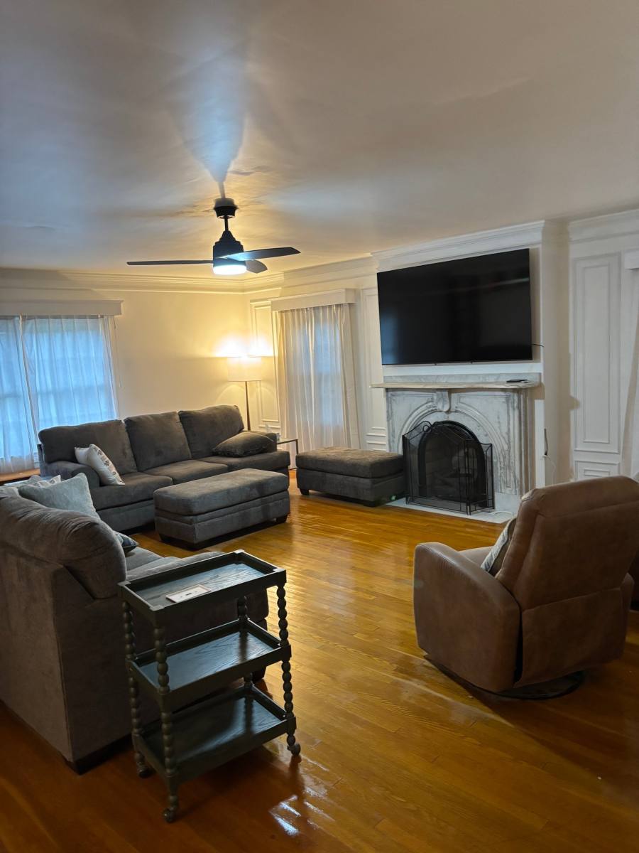 House for rent at 1 Jo Harry Dr, Fairmont, WV 26554