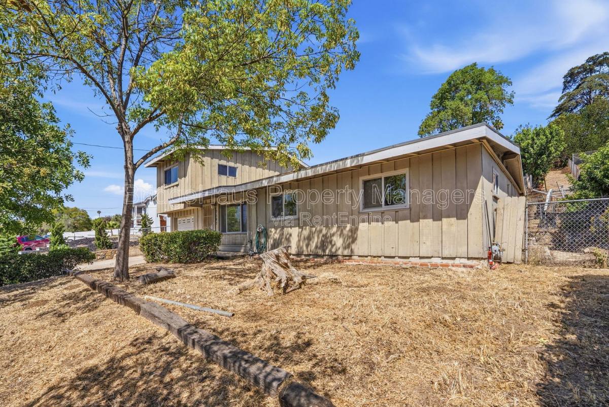 House for rent at 7562 Zemco Dr, Lemon Grove, CA 91945