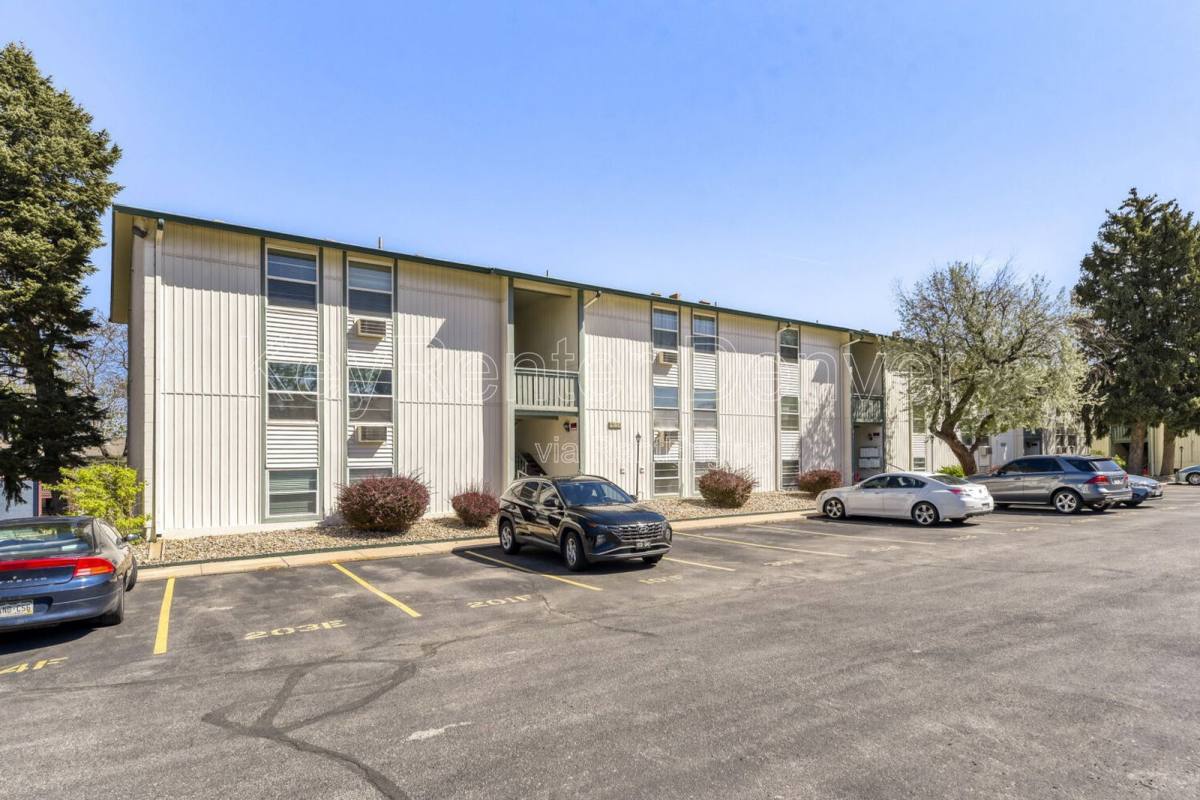 Condo for rent at 2120 S Vaughn Way #206F, Aurora, CO 80014