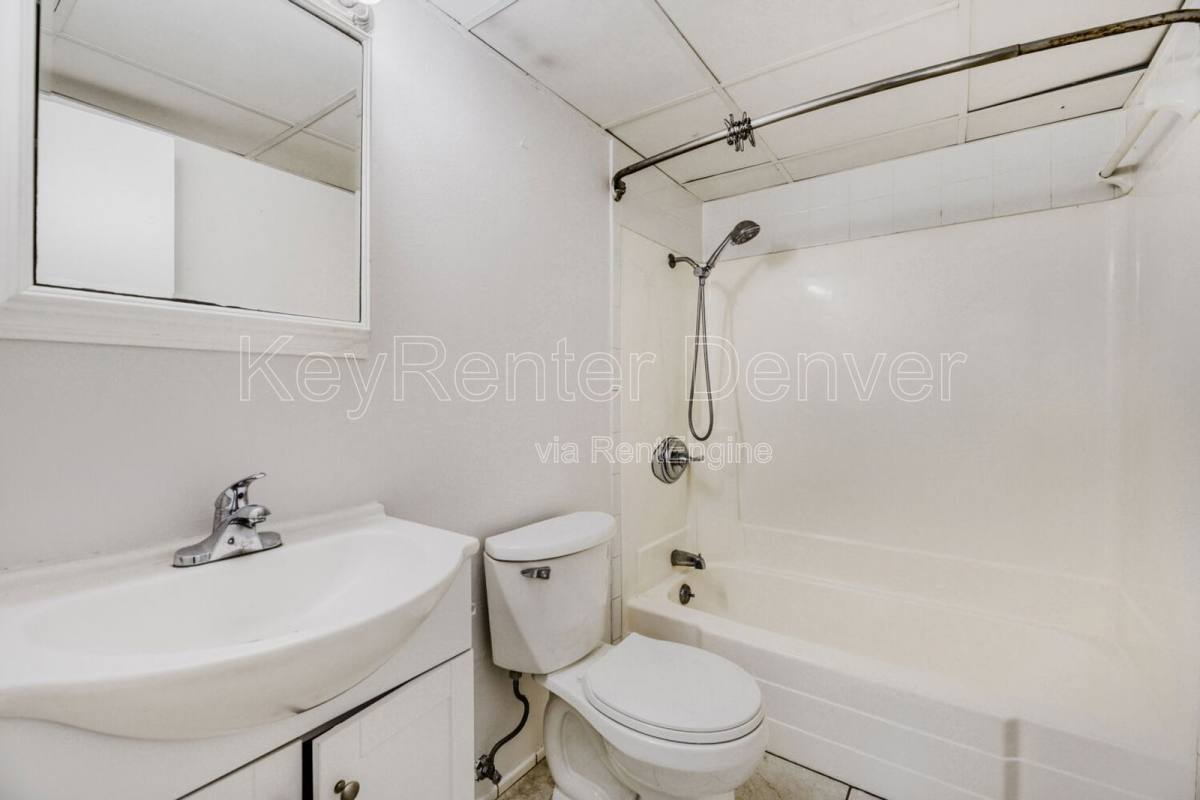 Condo for rent at 2120 S Vaughn Way #206F, Aurora, CO 80014