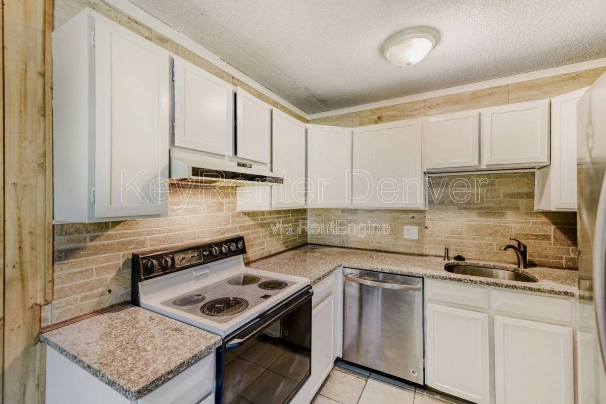 Condo for rent at 2120 S Vaughn Way #206F, Aurora, CO 80014