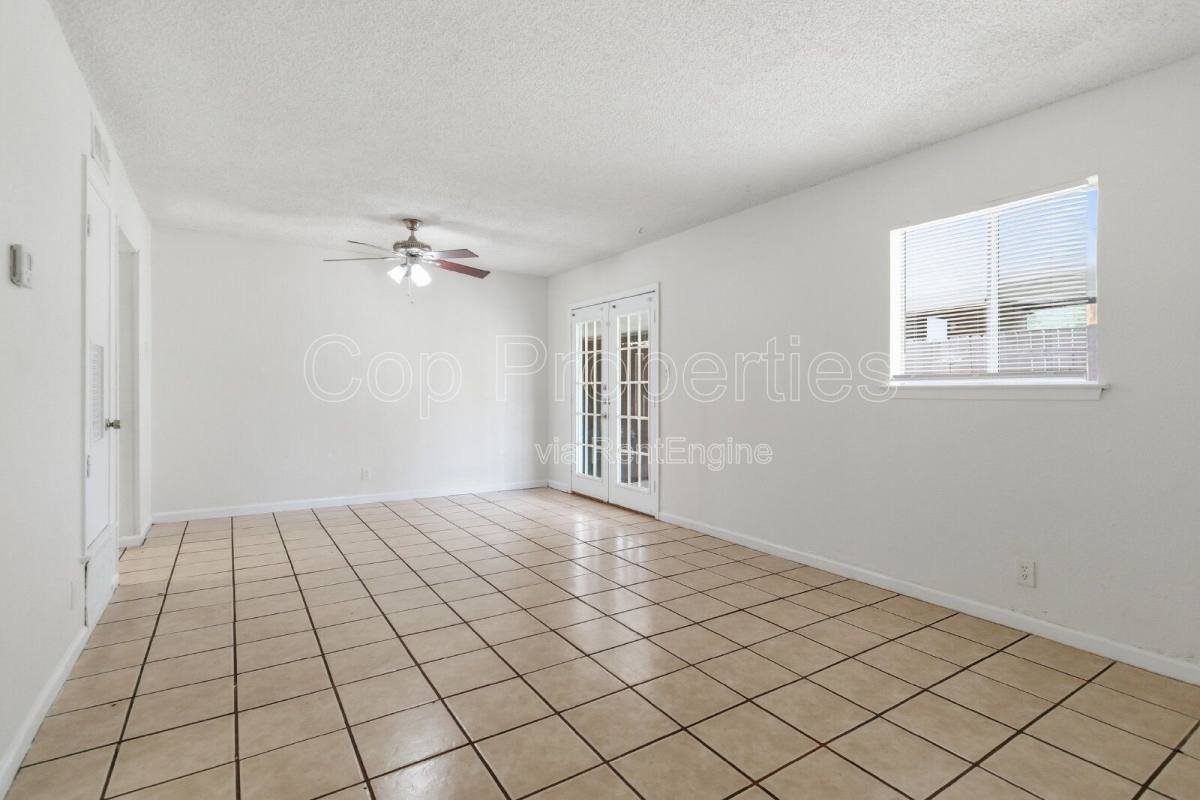 Townhouse for rent at 4813 Fred May Dr, San Antonio, TX 78229