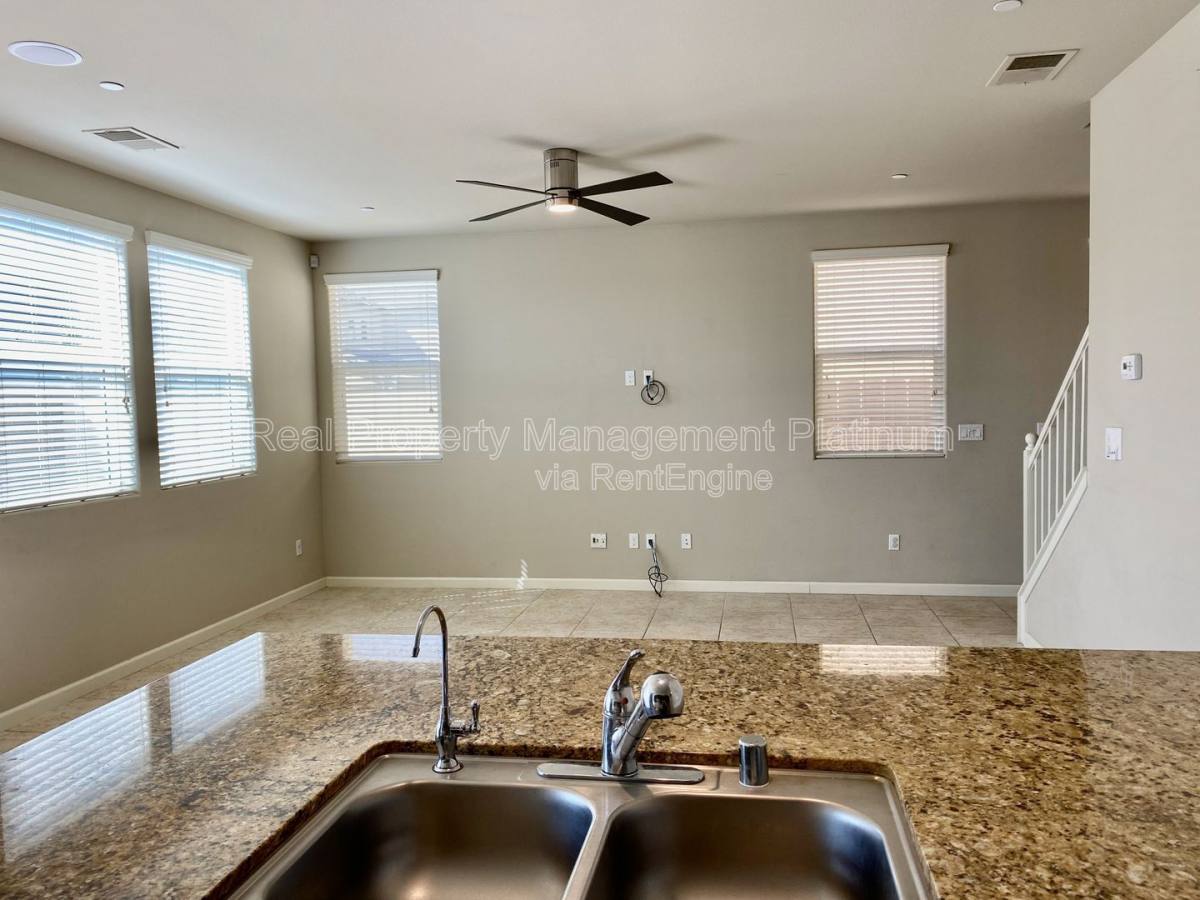 House for rent at 3554 Significant Way, Clovis, CA 93619