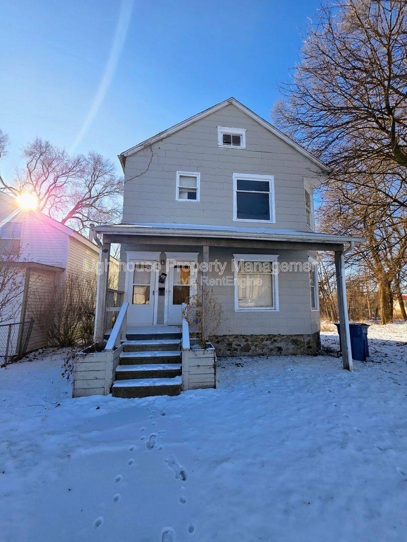 Apartment for rent at 98 E Van Buren St, Battle Creek, MI 49017