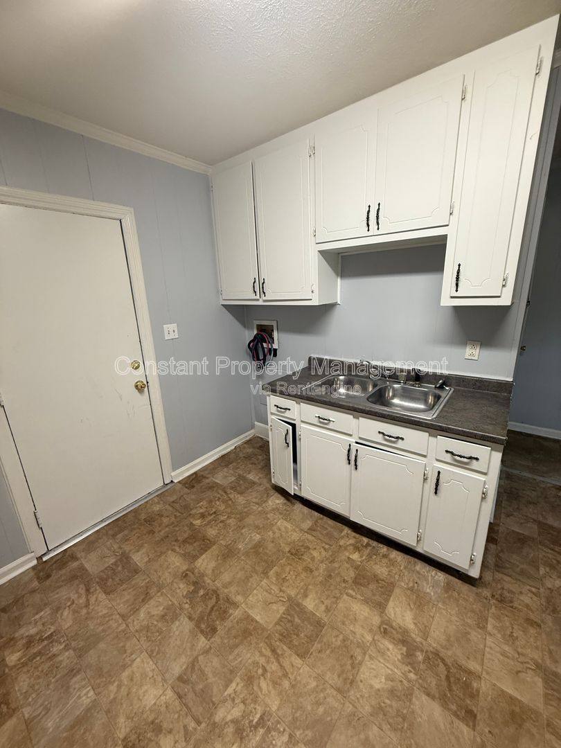 House for rent at 1110 Dewey St, Griffin, GA 30223
