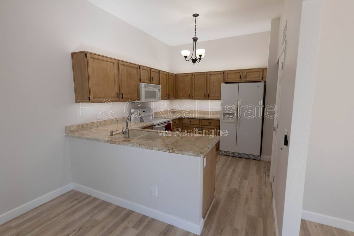 House for rent at 4283 E Agave Rd, Phoenix, AZ 85044