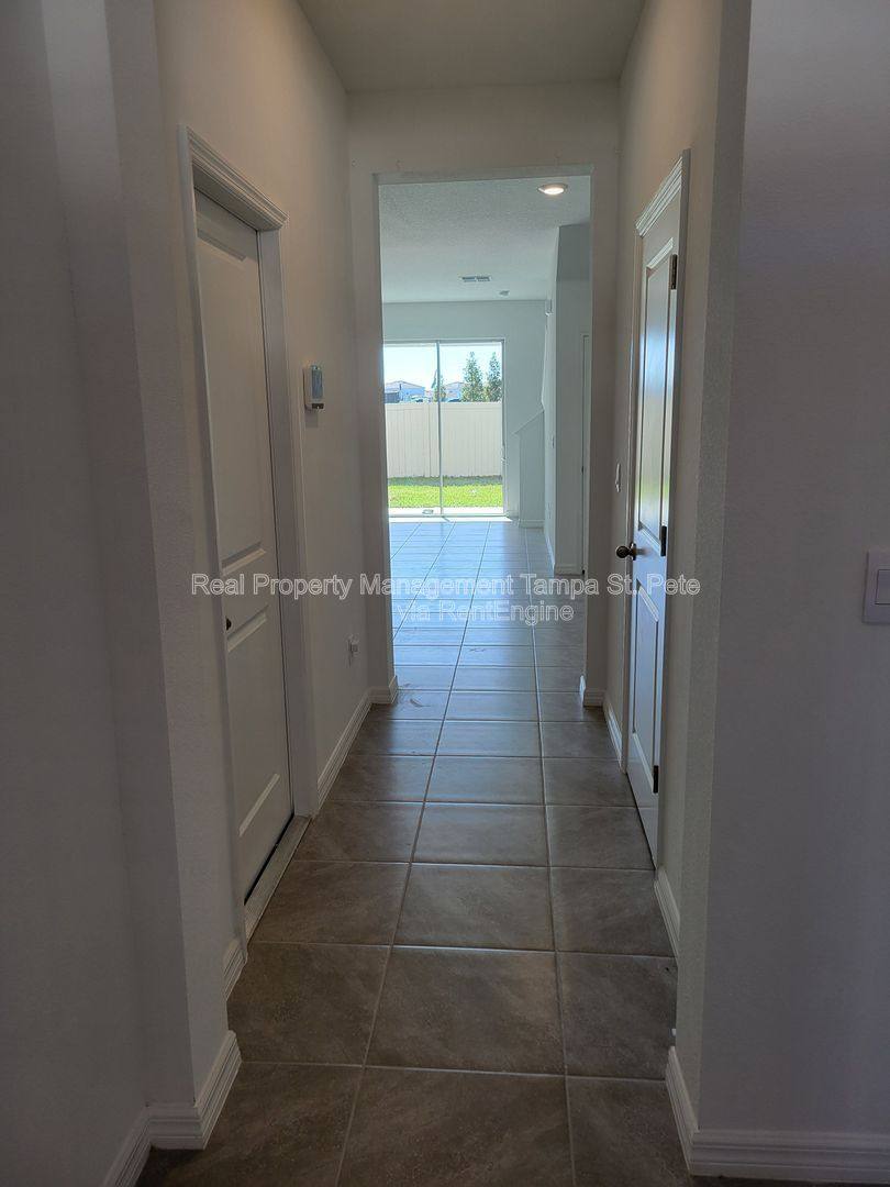 Townhouse for rent at 31364 Midnight Sun Way, Wesley Chapel, FL 33545