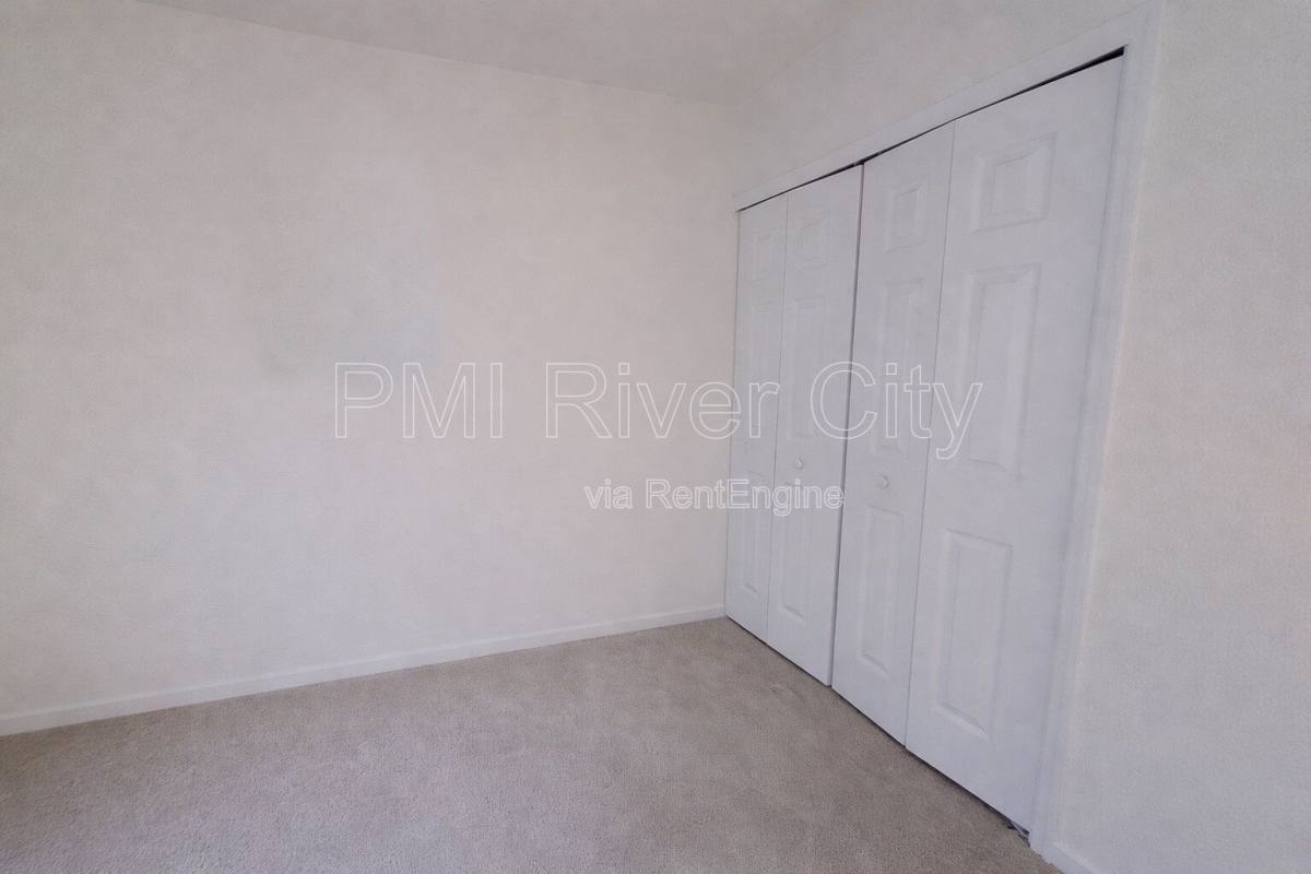 House for rent at 12154 Alexandra Dr, Jacksonville, FL 32218