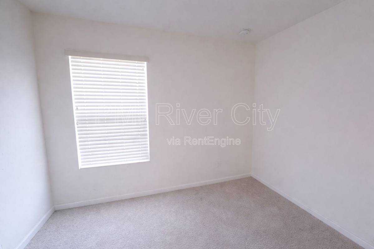 House for rent at 12154 Alexandra Dr, Jacksonville, FL 32218