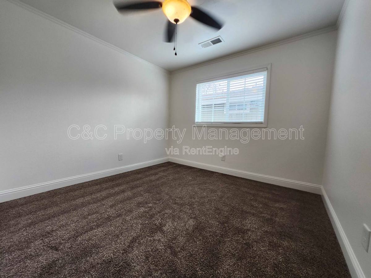 Apartment for rent at 2546 W Victor Court #102, Visalia, CA 93277