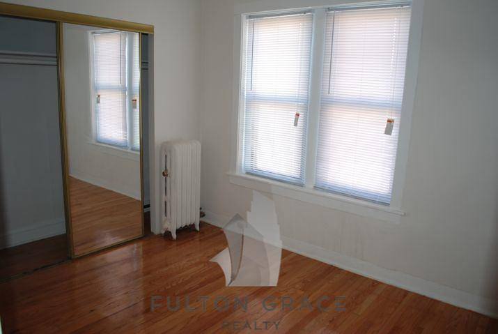 Apartment for rent at 663 W Grace St #206, Chicago, IL 60613