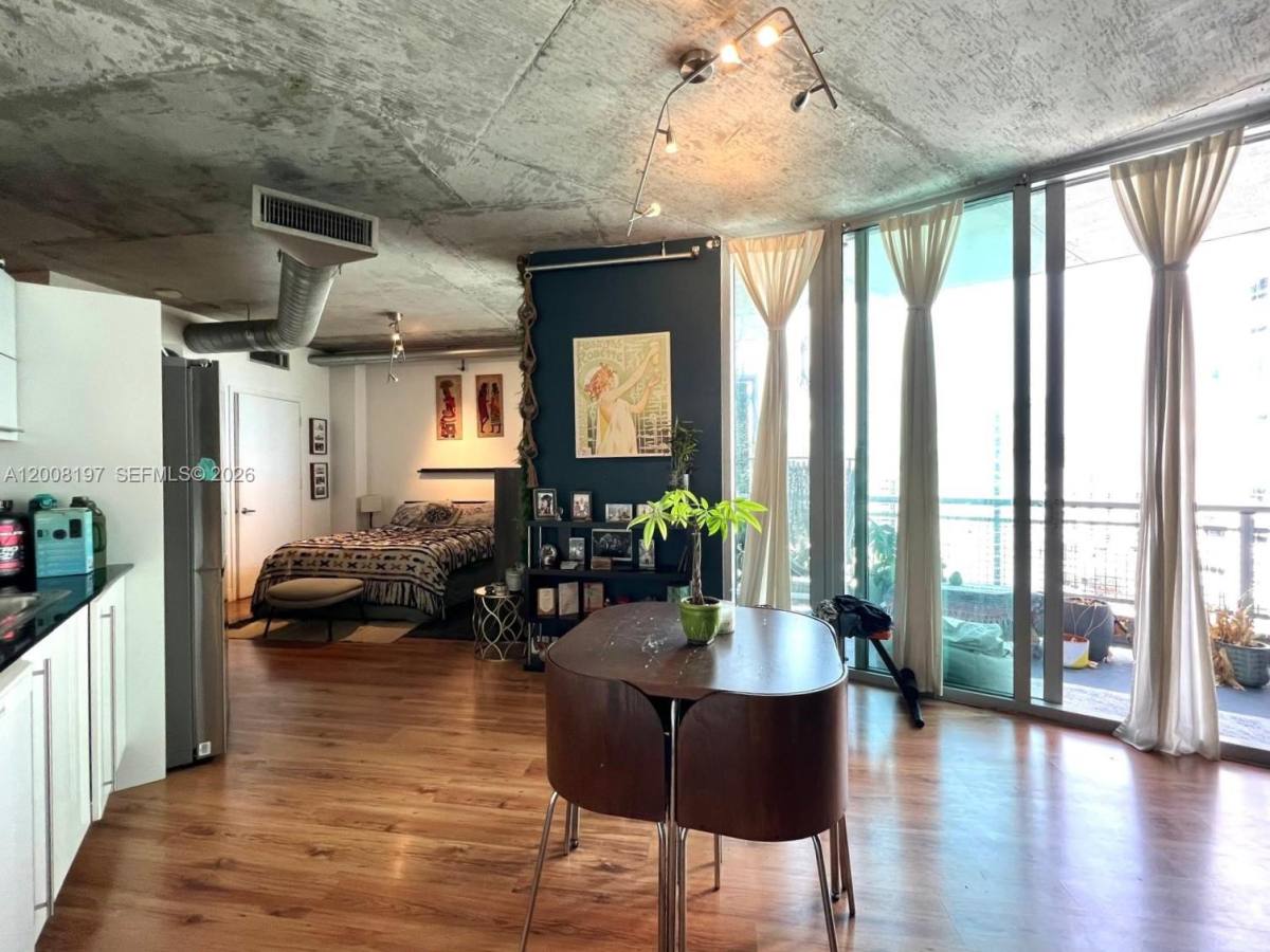 Apartment for rent at 690 SW 1st Court #1934, Miami, FL 33130