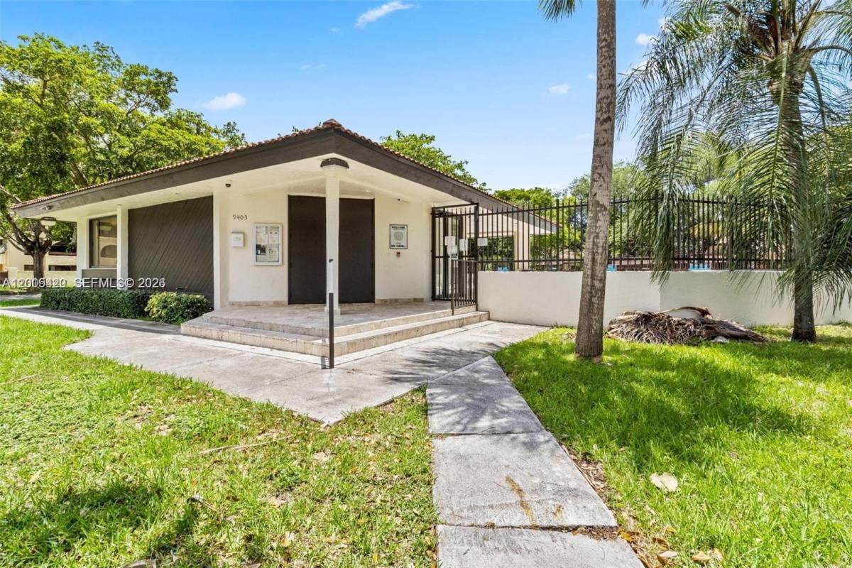 Townhouse for rent at 12518 SW 94th Terrace, Miami, FL 33186