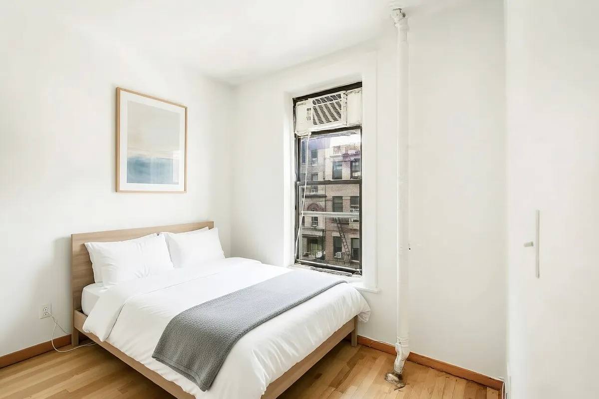 Apartment for rent at 18 King St #18, New York, NY 10014