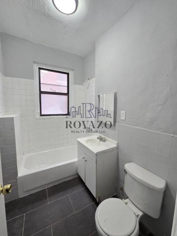 Apartment for rent at 160 Ellis Ave #308, Irvington, NJ 07111