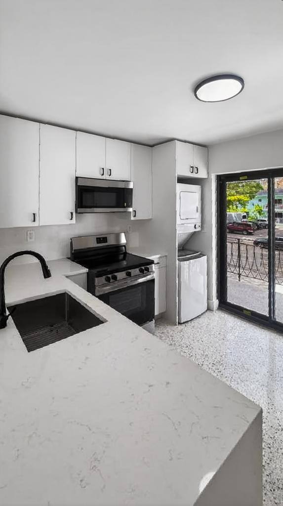 Apartment for rent at 634 SW 2nd St #3, Miami, FL 33130