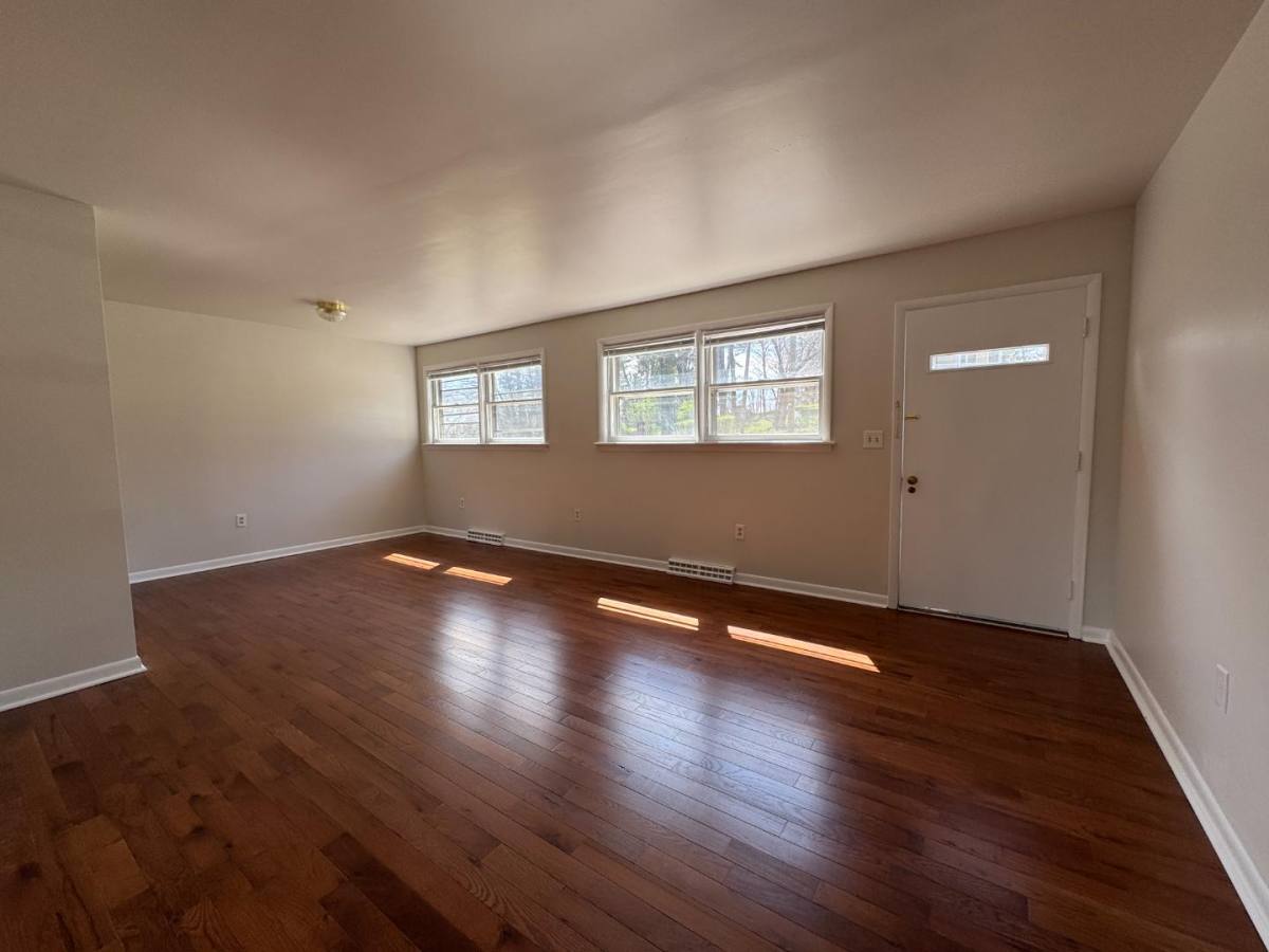 House for rent at 41 Woodlee Rd, Staunton, VA 24401