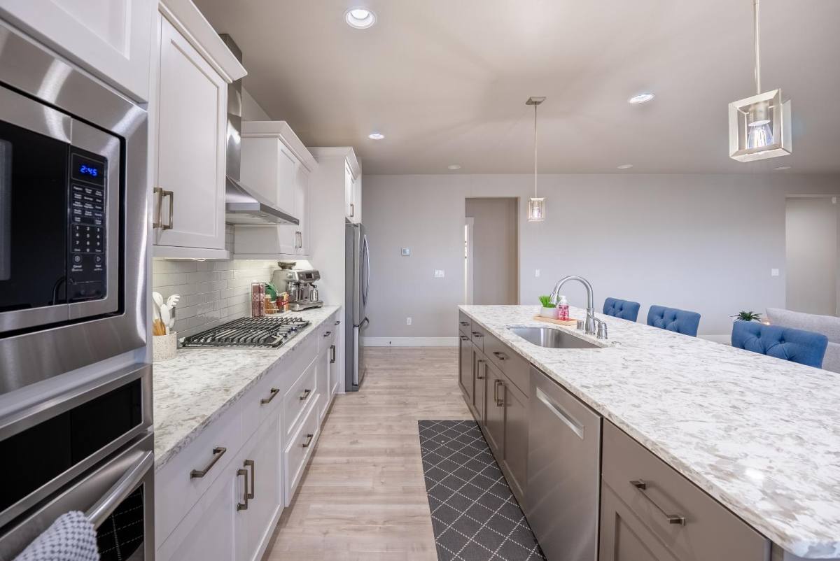 House for rent at 72802 E Grand Bluff Loop, Kennewick, WA 99338