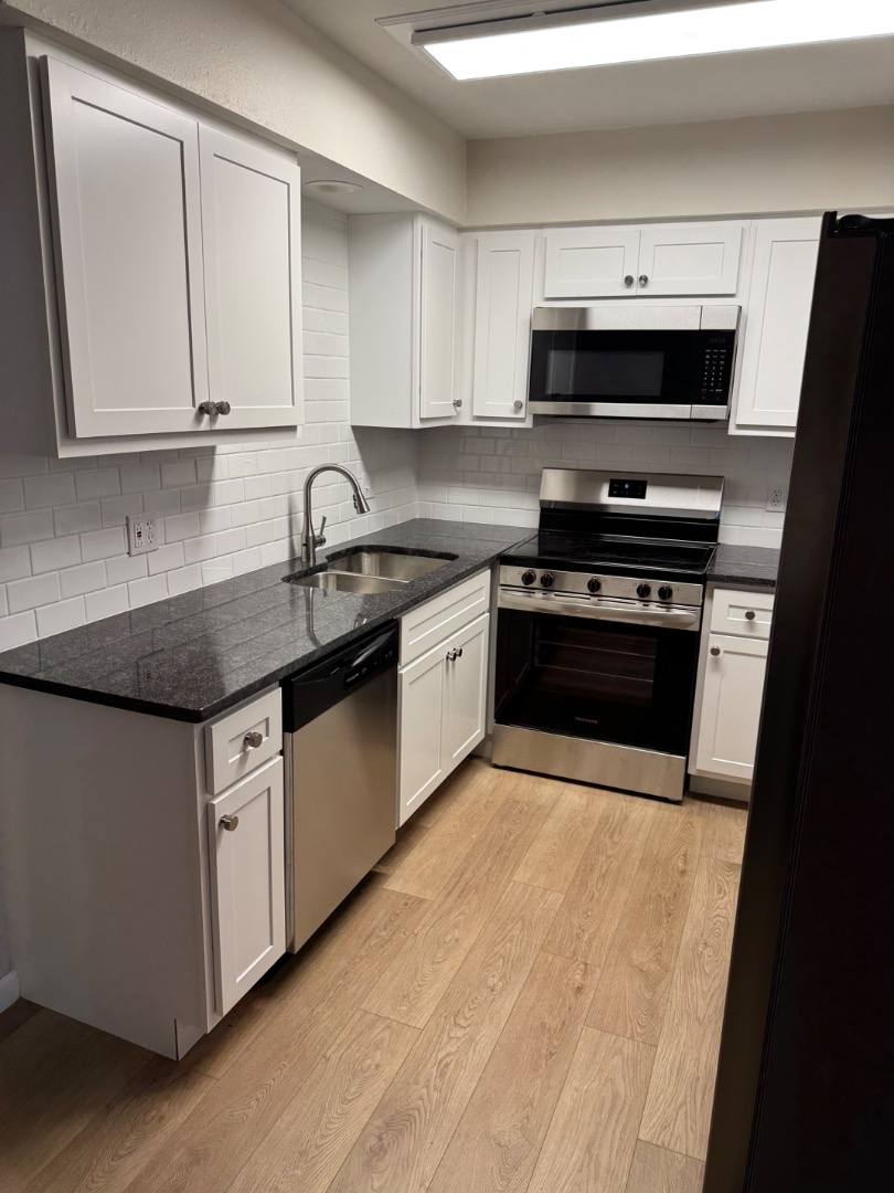Apartment for rent at 185 Parkview Dr #2, Trenton, IL 62293