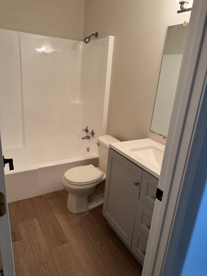 Apartment for rent at 185 Parkview Dr #2, Trenton, IL 62293