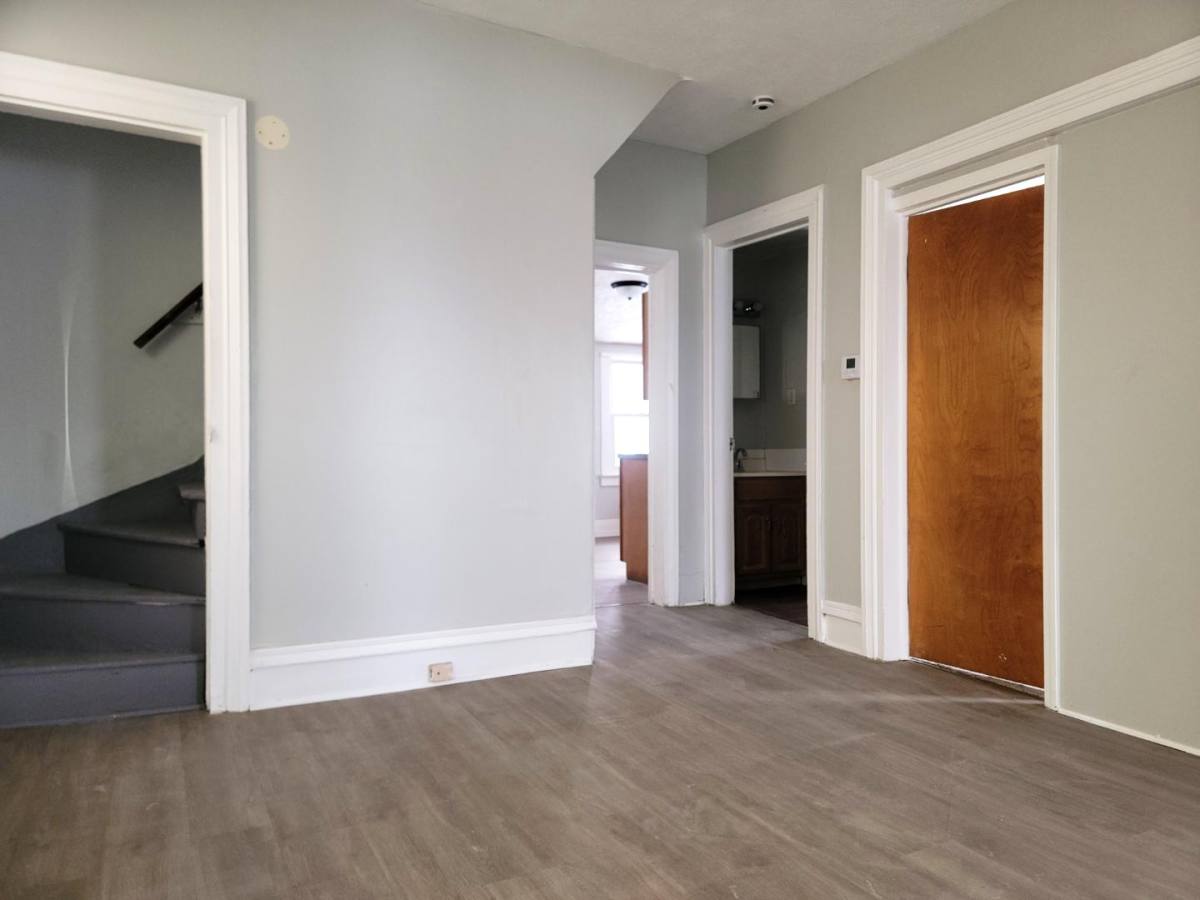 House for rent at 320 Crosby St, Akron, OH 44303