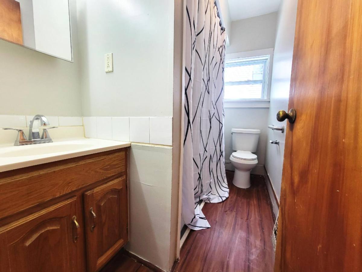 House for rent at 320 Crosby St, Akron, OH 44303