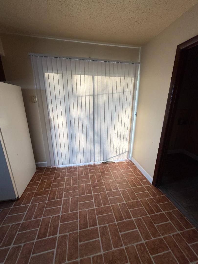 Apartment for rent at 200 Cummings St #10, Branson, MO 65616