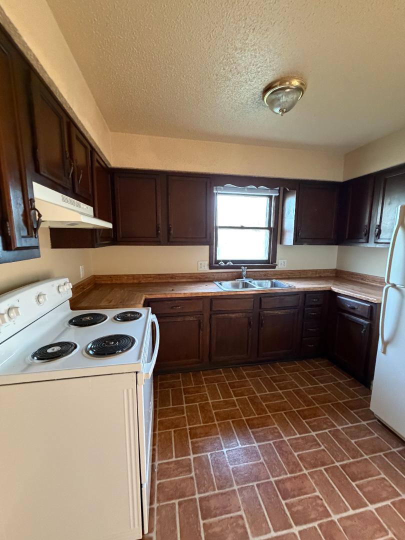 Apartment for rent at 200 Cummings St #10, Branson, MO 65616