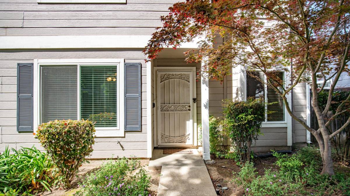 Condo for rent at 142 Village Court #142 Court-Vac, Vacaville, CA 95687