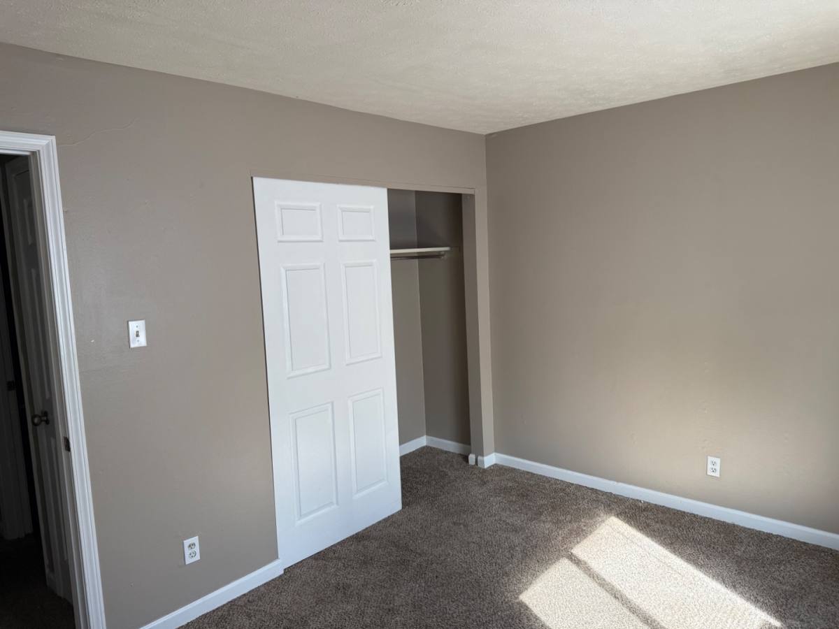 Apartment for rent at 11 W Perry St #10, Maryville, IL 62062
