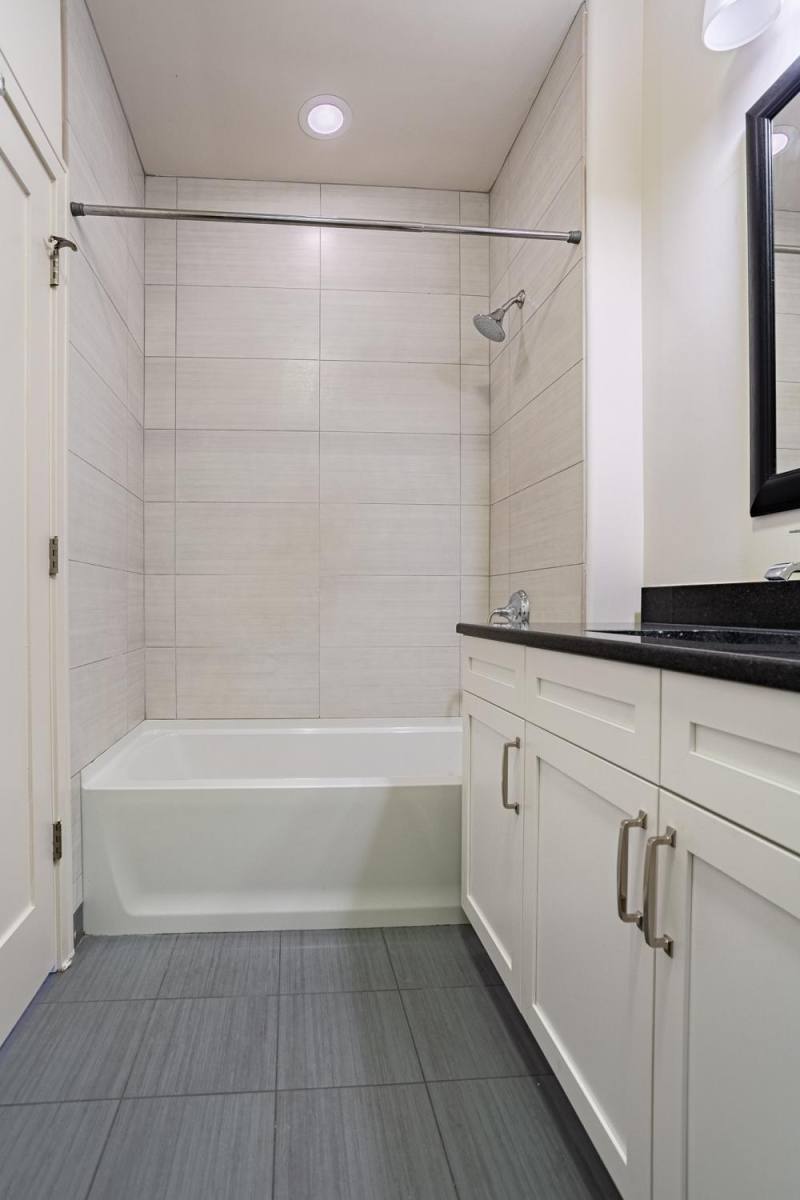 Townhouse for rent at 2100 Greenwood #207, Evanston, IL 60201