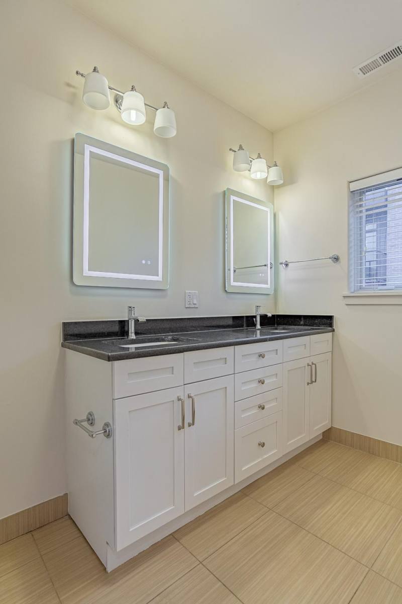 Townhouse for rent at 2100 Greenwood #207, Evanston, IL 60201