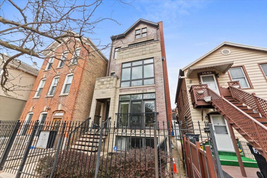 Condo for rent at 1541 W Cortez St #3, Chicago, IL 60642